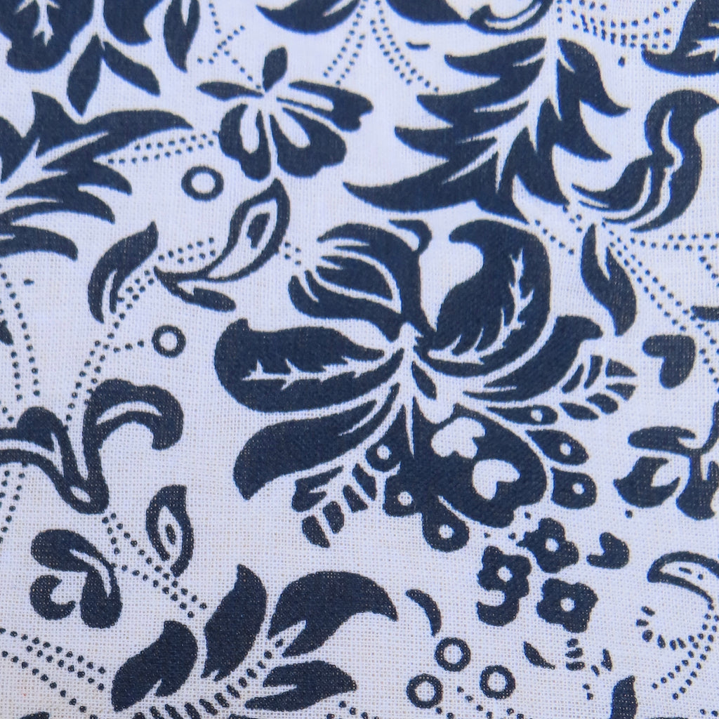 Noir Flora Petite Knot Bag