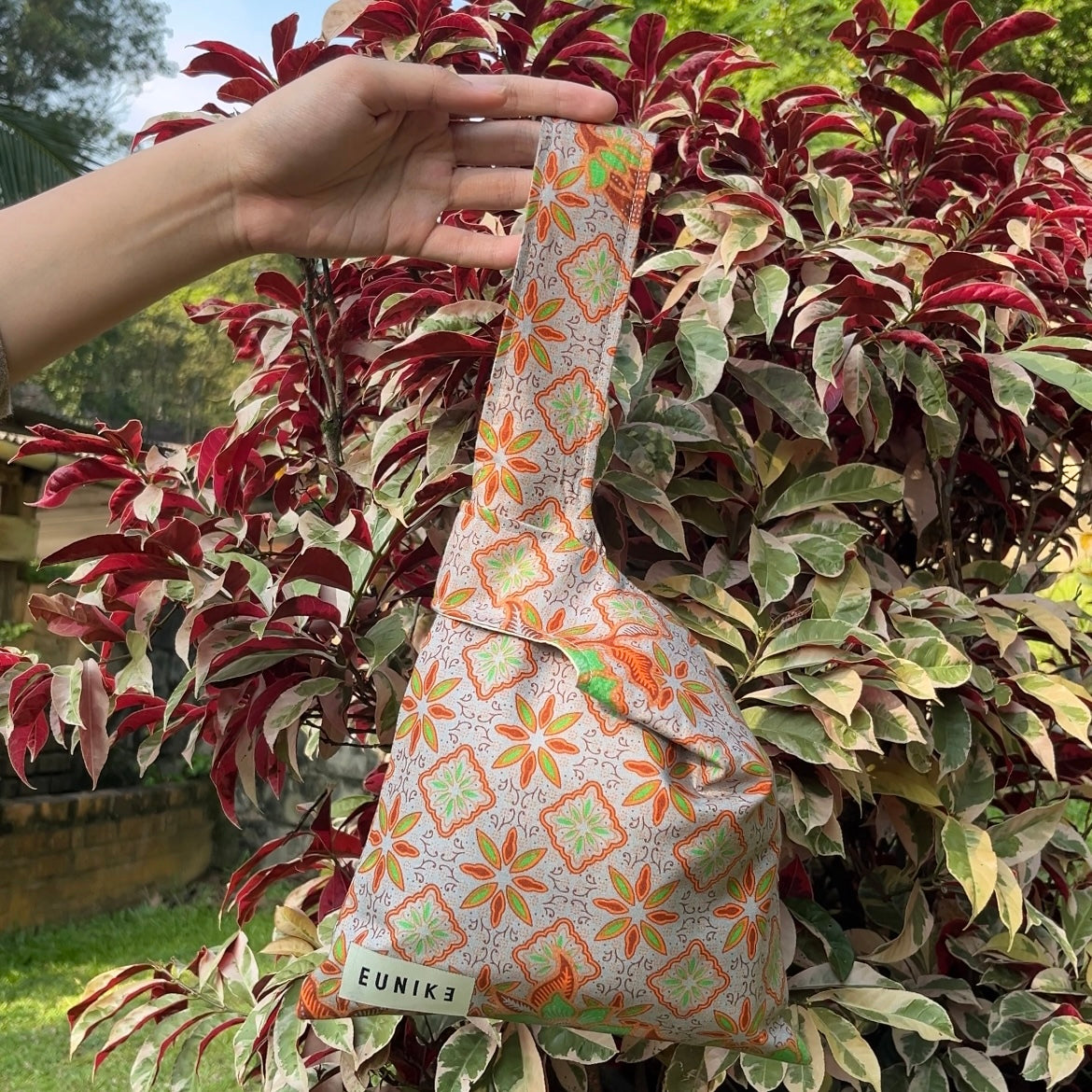 Coral Tile Petite Knot Bag