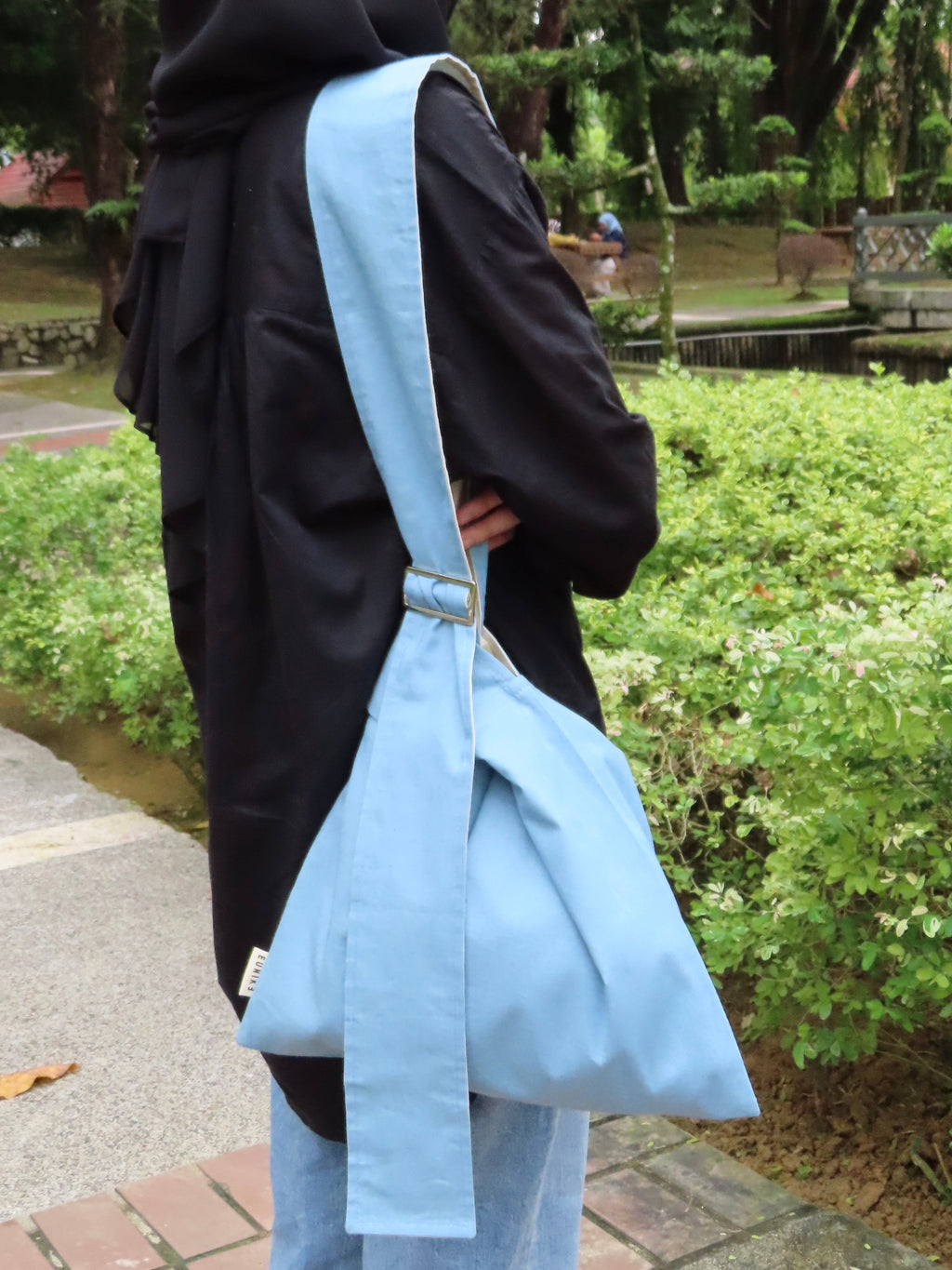 Azure Grande Knot Bag