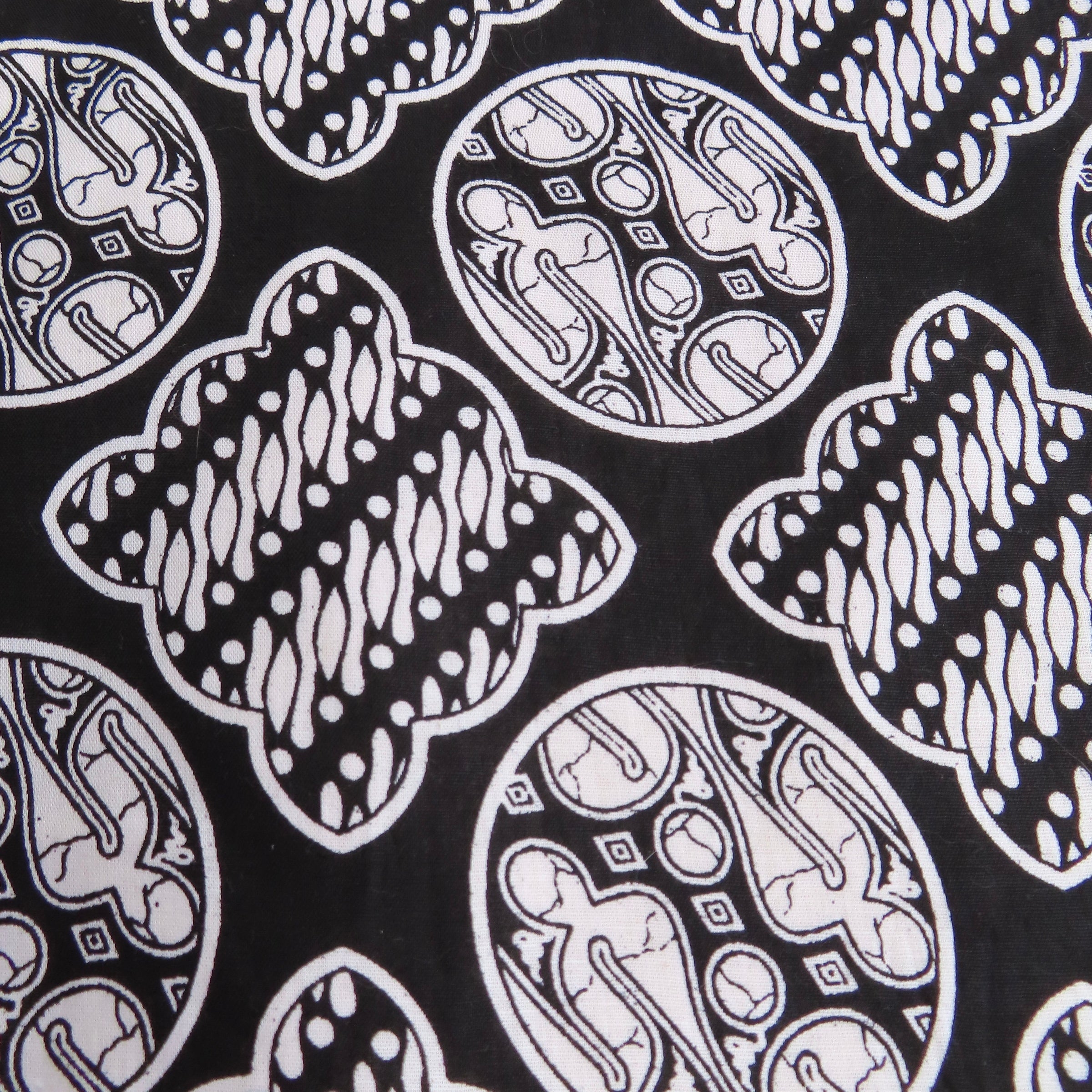 Monochrome Batik Grande Knot Bag