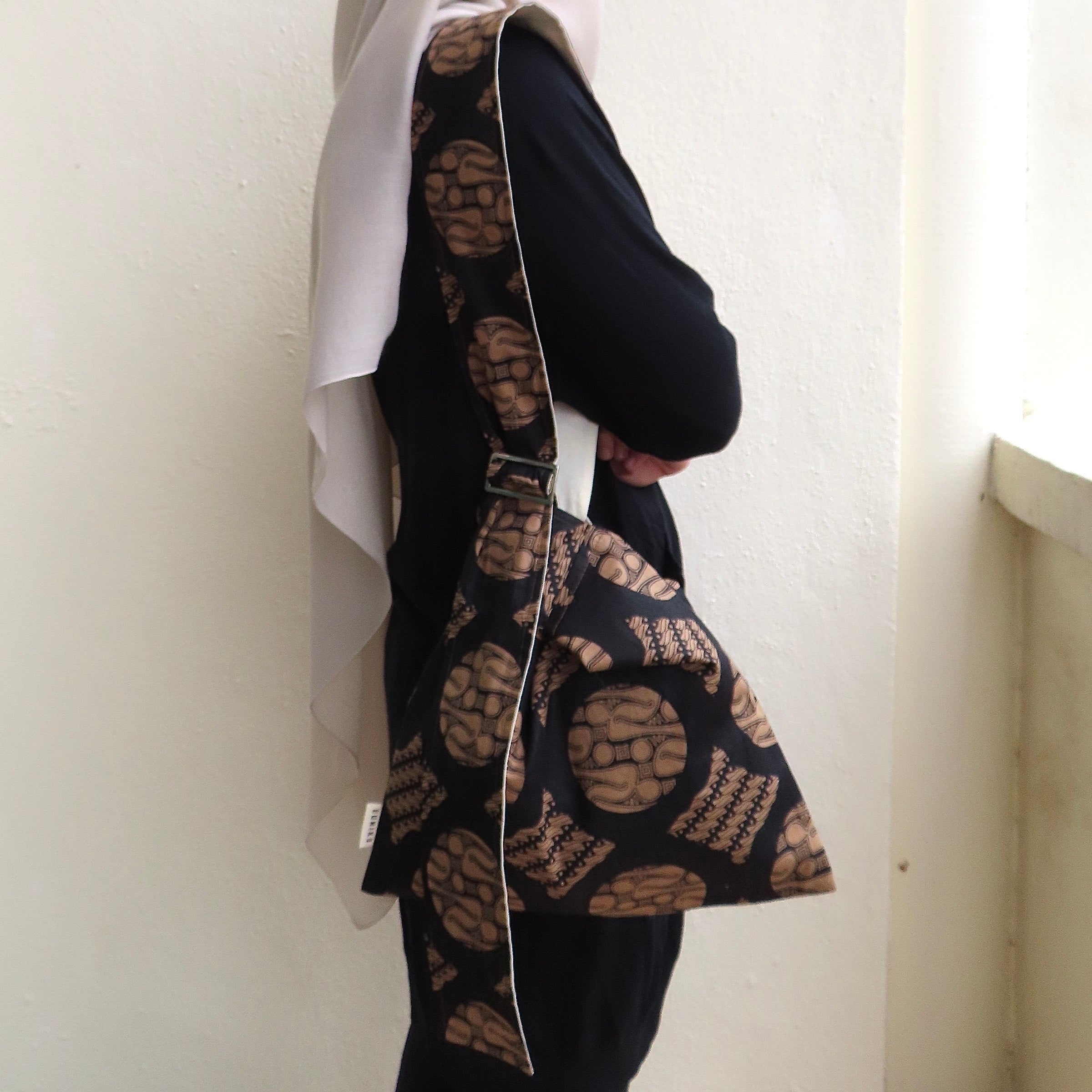 Cocoa Heritage Grande Knot Bag